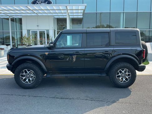 Used 2024 Ford Bronco Badlands AWD/4WD image 8