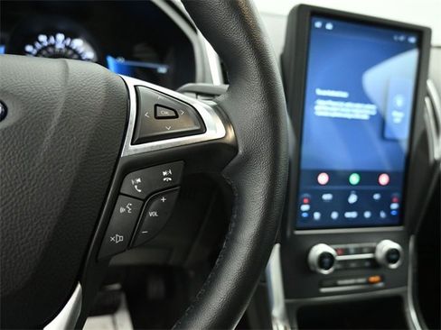 Certified 2024 Ford Edge Titanium image 17