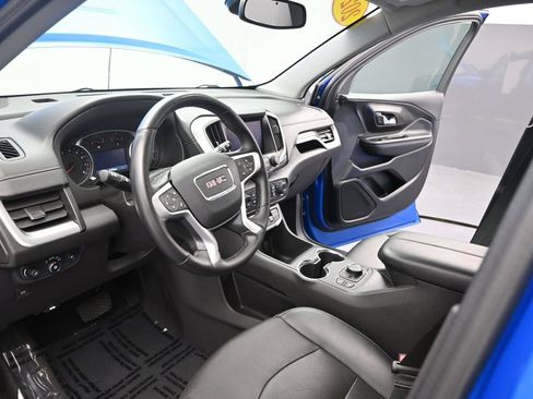 Used 2024 GMC Terrain SLT AWD/4WD image 18