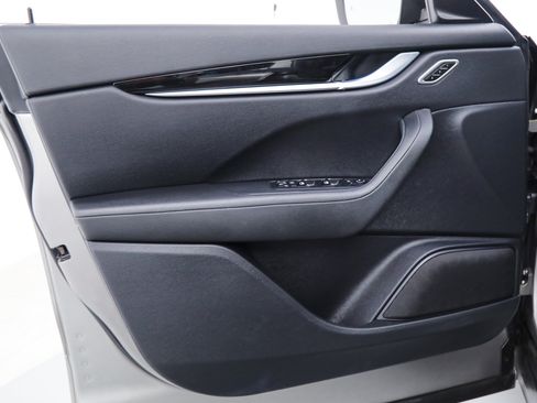 Certified 2022 Maserati Levante GT AWD/4WD image 15