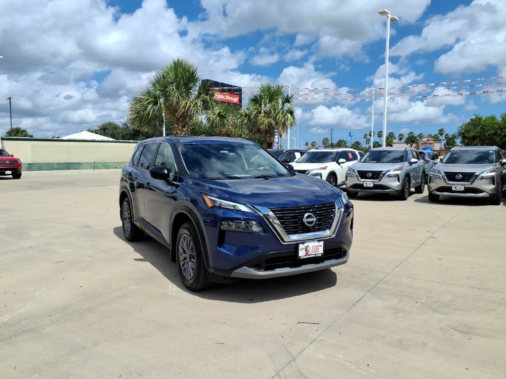 Used 2023 Nissan Rogue S FWD image 7