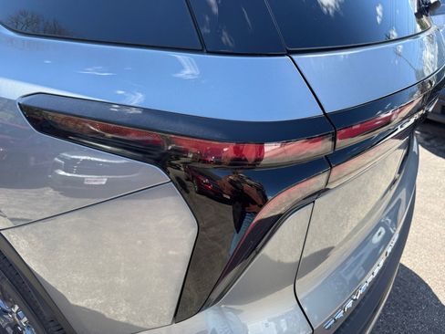 New 2026 Chevrolet Traverse LT AWD/4WD image 15