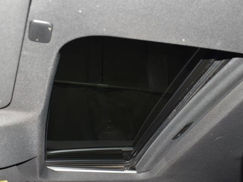 Used 2022 GMC Sierra 1500 AT4 image 15