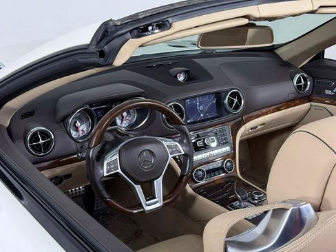Used 2014 Mercedes-Benz SL 550 w/ Sport Wheel Package image 26
