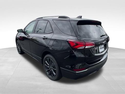 Certified 2023 Chevrolet Equinox RS AWD/4WD image 4