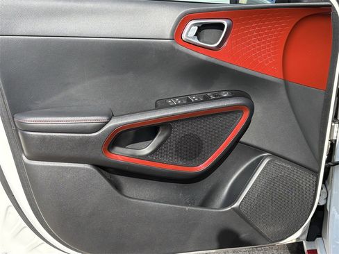 Certified 2022 Kia Soul Turbo image 10