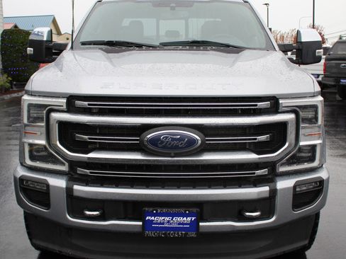 Used 2022 Ford F350 Platinum AWD/4WD image 8