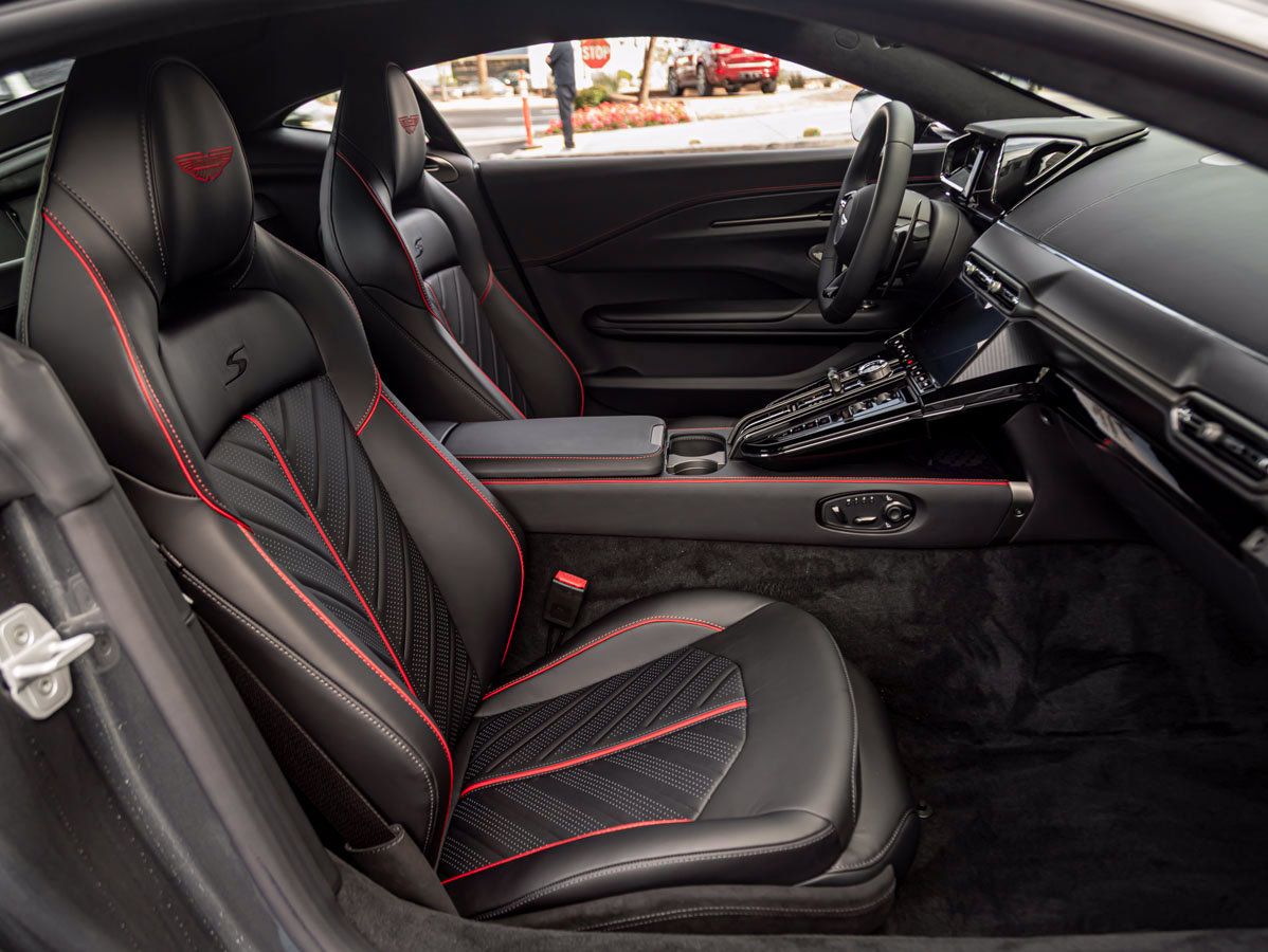 Used 2026 Aston Martin V8 Vantage S RWD image 28