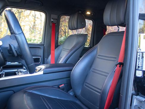 Used 2021 Mercedes-Benz G 550 image 9