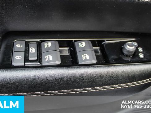 Used 2024 Jeep Wagoneer Series II w/ Flexible Seating Group image 37