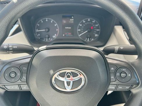 Used 2023 Toyota Corolla LE image 11