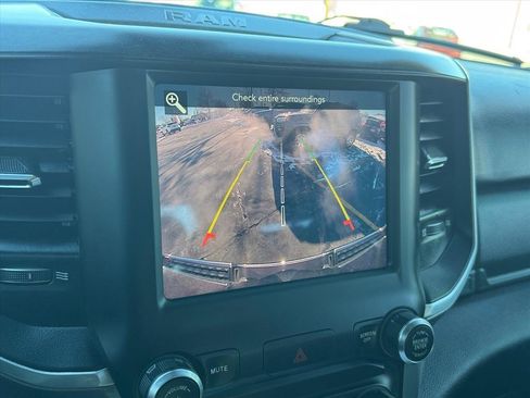 Used 2021 RAM 1500 Big Horn image 18