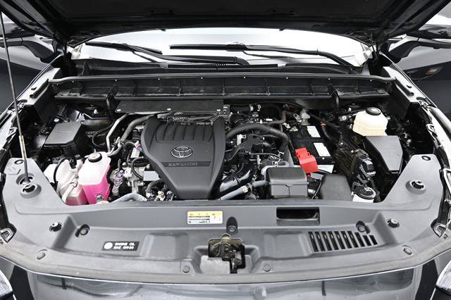 Used 2024 Toyota Highlander Platinum FWD image 21