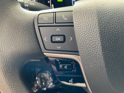 Certified 2025 Toyota Camry LE FWD image 11