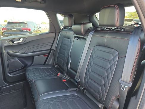 Used 2023 Ford Escape ST-Line Elite w/ Premium Technology Package AWD/4WD image 29