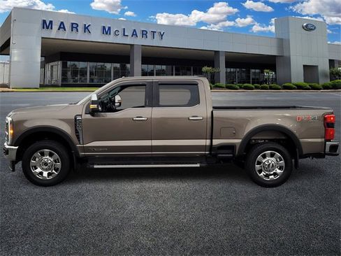 Certified 2023 Ford F350 Lariat w/ Chrome Package image 6