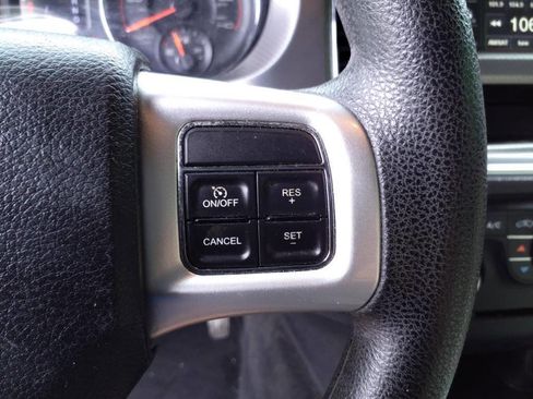 Used 2012 Dodge Charger SE image 16