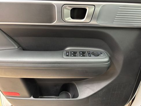 Used 2025 Hyundai Santa Fe SEL AWD/4WD image 18