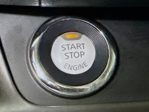 Used 2021 Nissan Murano SV FWD image 21