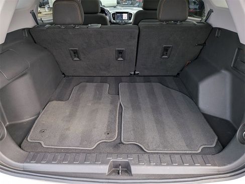 Used 2021 GMC Terrain SLE w/ Driver Convenience Package image 25