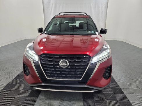 Used 2022 Nissan Kicks SR w/ Interior Electronics Package FWD image 15