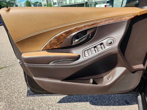 Used 2014 Buick LaCrosse Leather FWD image 18