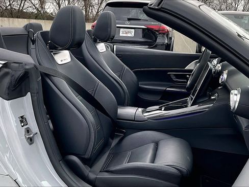 Used 2022 Mercedes-Benz SL 63 AMG AMG SL 63 image 9