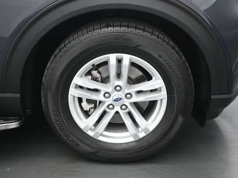 Certified 2022 Ford Explorer XLT RWD image 26