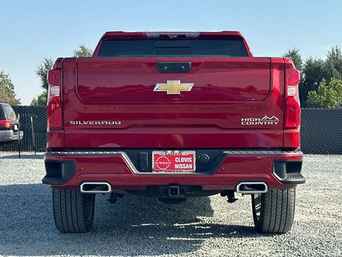Used 2023 Chevrolet Silverado 1500 High Country w/ High Country Premium Package AWD/4WD image 8