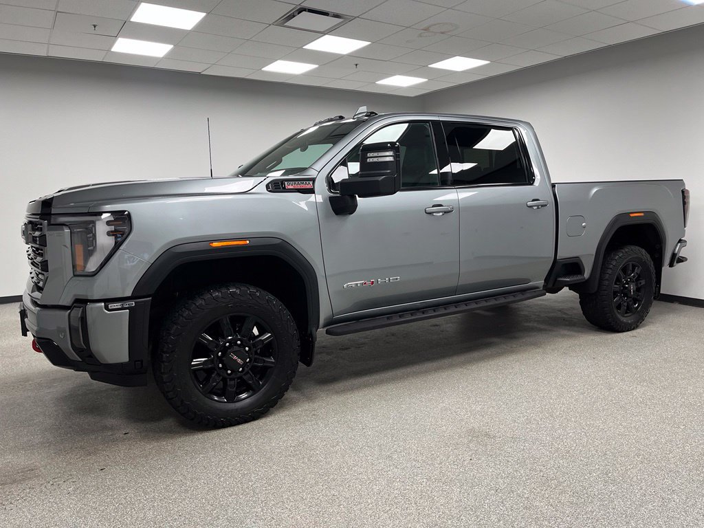 Used 2024 GMC Sierra 2500 AT4 w/ AT4 Preferred Package AWD/4WD image 6