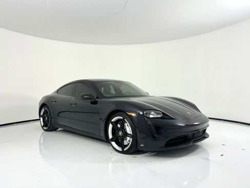 Certified 2024 Porsche Taycan image 9