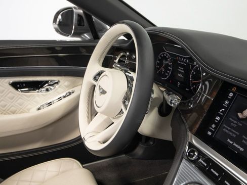 Used 2021 Bentley Continental GT image 50