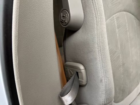 Used 2017 Buick Enclave Convenience FWD image 25