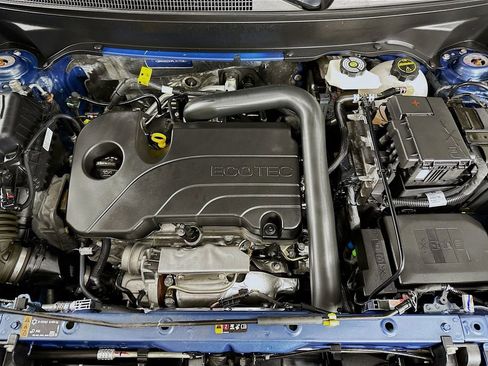 Used 2024 Chevrolet Equinox LT w/ LPO, Floor Liner Package FWD image 38