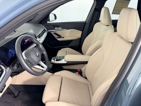 Used 2025 BMW X1 xDrive28i AWD/4WD image 5