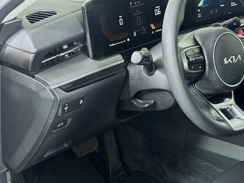 Used 2025 Kia K5 LXS image 17
