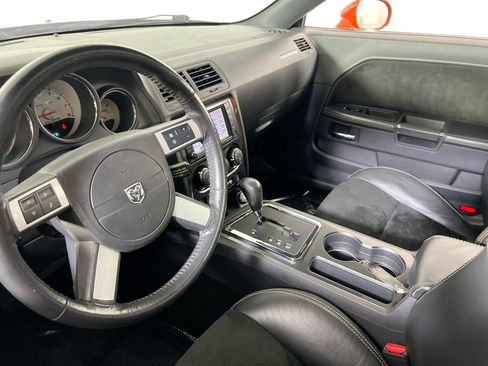 Used 2009 Dodge Challenger SRT8 RWD image 22