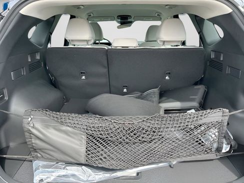 New 2026 Hyundai Tucson Blue SE image 15