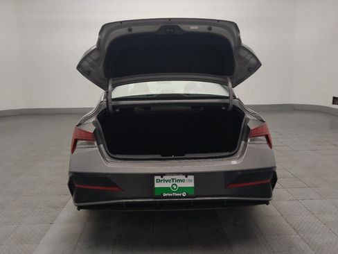 Used 2025 Hyundai Elantra SEL FWD image 29