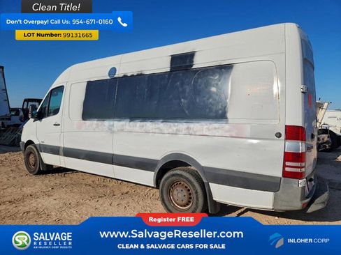 Used 2010 Freightliner Sprinter 2500 image 3