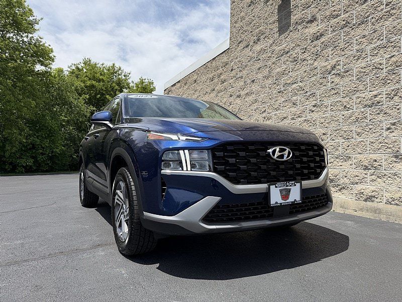 Used 2023 Hyundai Santa Fe SE AWD/4WD image 1