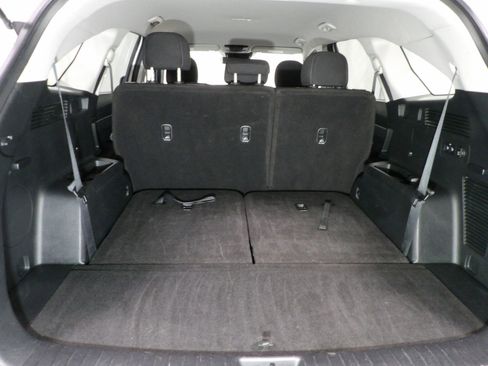 Used 2023 Kia Sorento LX FWD image 10