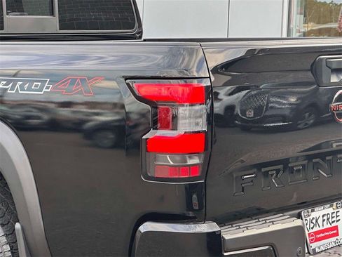 Certified 2022 Nissan Frontier PRO-4X w/ Pro-4X Premium Package image 10