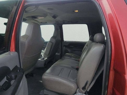 Used 2005 Ford Excursion XLT AWD/4WD image 8