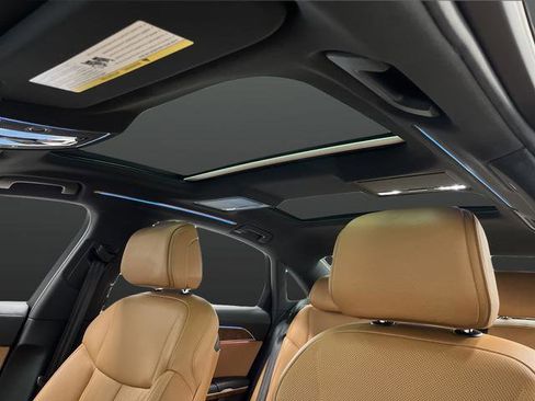 Used 2023 Audi A8 L 3.0T w/ Luxury Package image 7