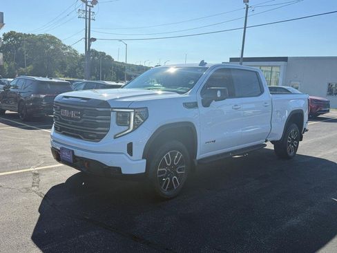 Used 2026 GMC Sierra 1500 AT4 w/ AT4 Premium Package AWD/4WD image 12