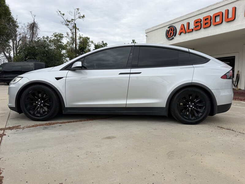 Used 2016 Tesla Model X 90D AWD/4WD image 2