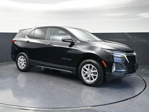 Used 2024 Chevrolet Equinox LT AWD/4WD image 3