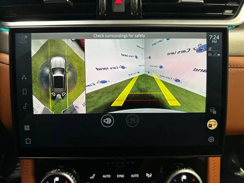 Used 2025 Jaguar F-PACE R-Dynamic S image 47