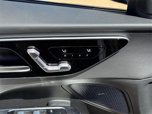 New 2025 Mercedes-Benz C 300 4MATIC Sedan image 13